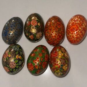 Vintage Handmade Kashmiri/Kashmir Egg Lacquered Papier-mâché Art Easter
